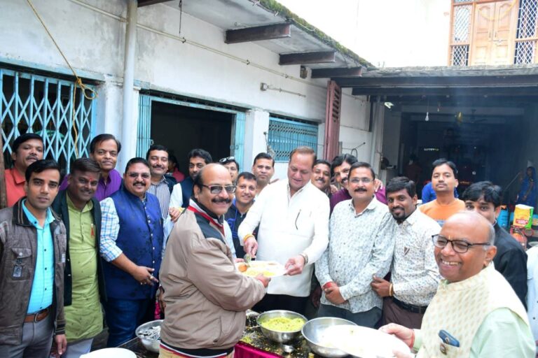 श्री आदिनाथ जैन मंदिर रोजाना पर जेएसजी मैत्री ने किया नवकारसी का आयोजन